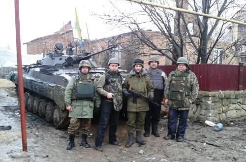 Парафіяни зі Львова самотужки доставили гуманітарку на передову.(ФОТО, ВІДЕО)